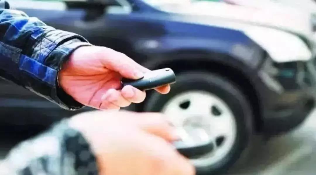 发生交通事故要怎么赔：未过户车辆肇事被索赔43万 记住，这样做不担责!
